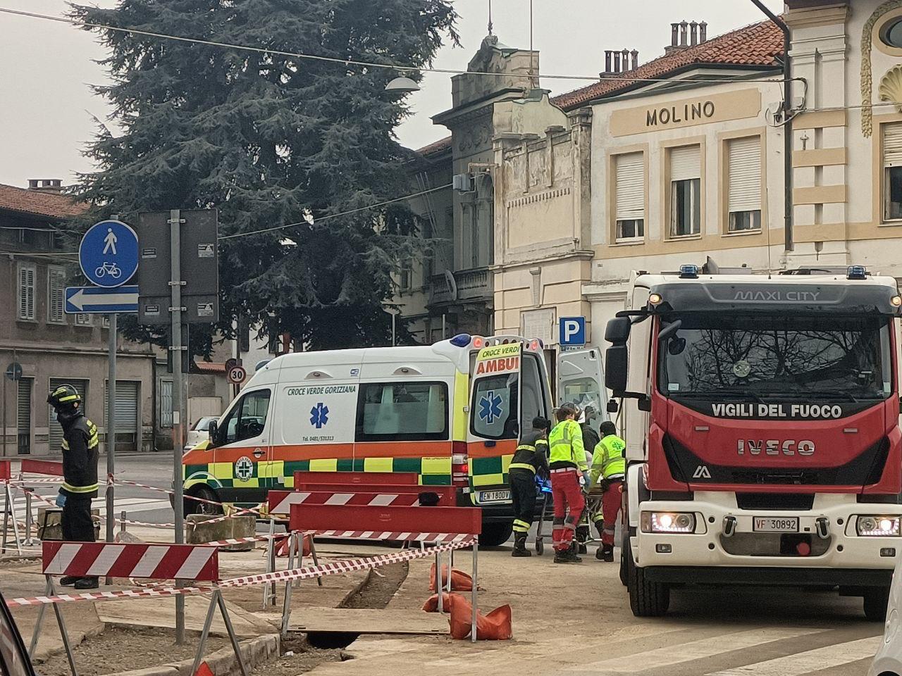 Immagine per Anziana cade in casa a Lucinico e non riesce più a rialzarsi, scatta l'allarme
